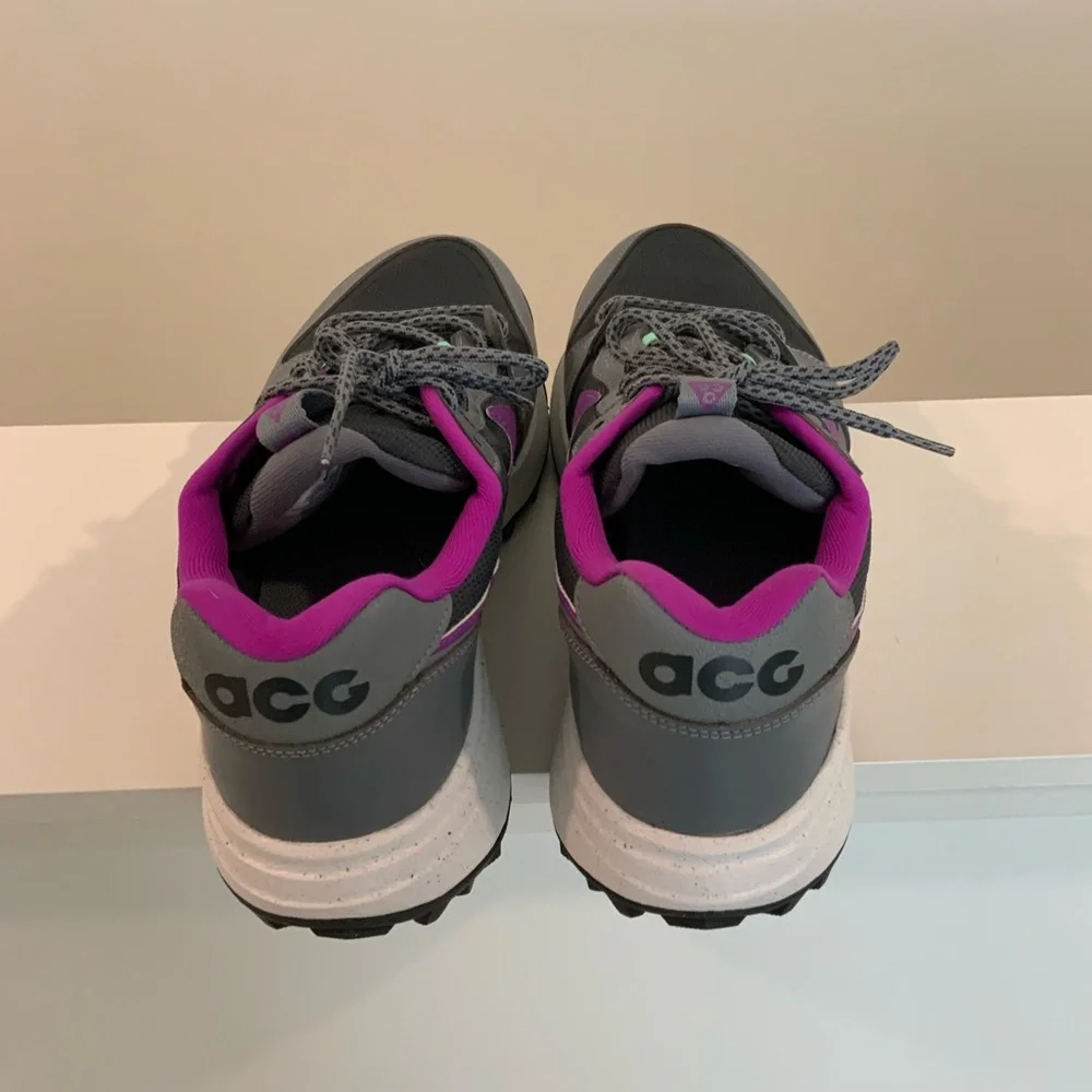 Nike ACG Gray and Purple Athletic Shoes - Picture 6 of 10